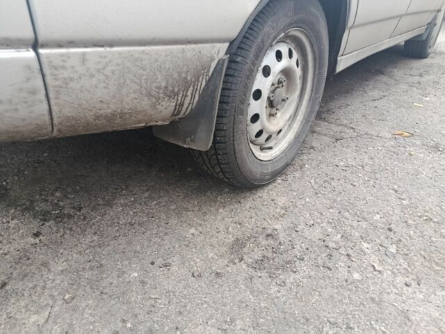 Серый ВАЗ 2111, объемом двигателя 1.6 л и пробегом 123 тыс. км за 3200 $, фото 10 на Automoto.ua