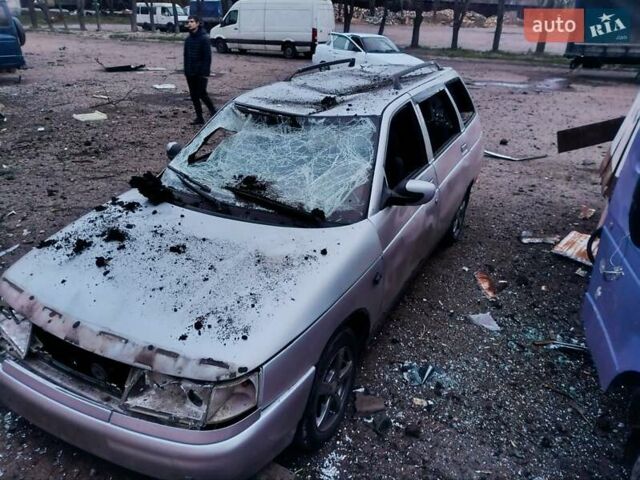 Серый ВАЗ 2111, объемом двигателя 1.6 л и пробегом 312 тыс. км за 1000 $, фото 1 на Automoto.ua