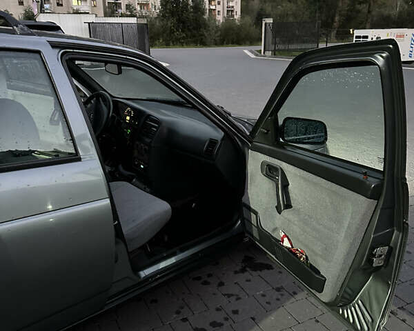 Сірий ВАЗ 2111, об'ємом двигуна 1.6 л та пробігом 100 тис. км за 2200 $, фото 37 на Automoto.ua