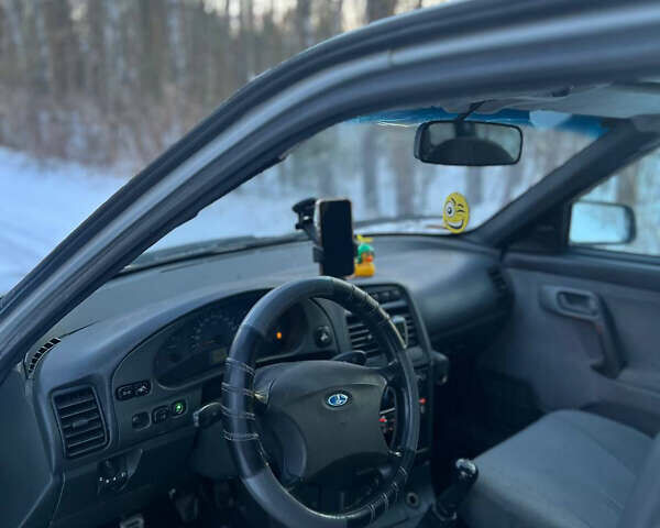 Серый ВАЗ 2111, объемом двигателя 1.6 л и пробегом 288 тыс. км за 2050 $, фото 6 на Automoto.ua