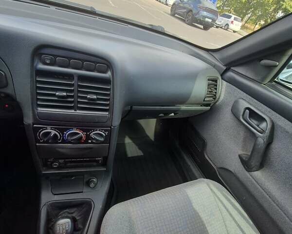 Сірий ВАЗ 2111, об'ємом двигуна 1.6 л та пробігом 137 тис. км за 2300 $, фото 4 на Automoto.ua