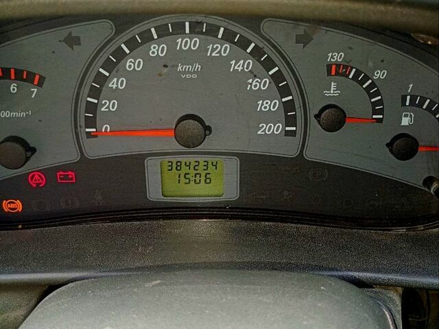 Серый ВАЗ 2111, объемом двигателя 1.6 л и пробегом 384 тыс. км за 700 $, фото 4 на Automoto.ua