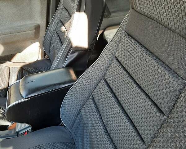 Серый ВАЗ 2111, объемом двигателя 1.6 л и пробегом 295 тыс. км за 2350 $, фото 11 на Automoto.ua