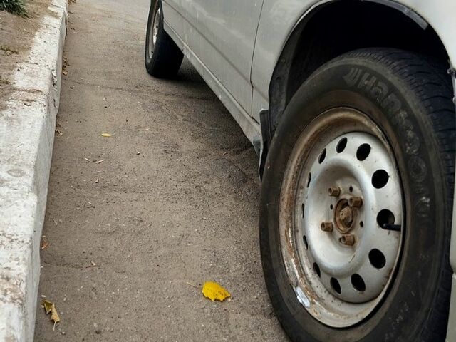 Сірий ВАЗ 2111, об'ємом двигуна 1.6 л та пробігом 320 тис. км за 1000 $, фото 5 на Automoto.ua