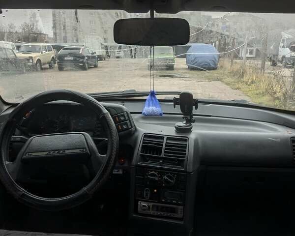 Серый ВАЗ 2111, объемом двигателя 1.6 л и пробегом 270 тыс. км за 1500 $, фото 4 на Automoto.ua