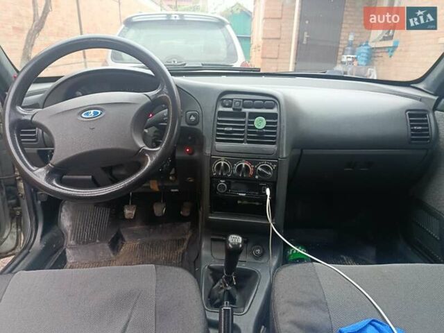 Сірий ВАЗ 2111, об'ємом двигуна 1.6 л та пробігом 123 тис. км за 3200 $, фото 4 на Automoto.ua