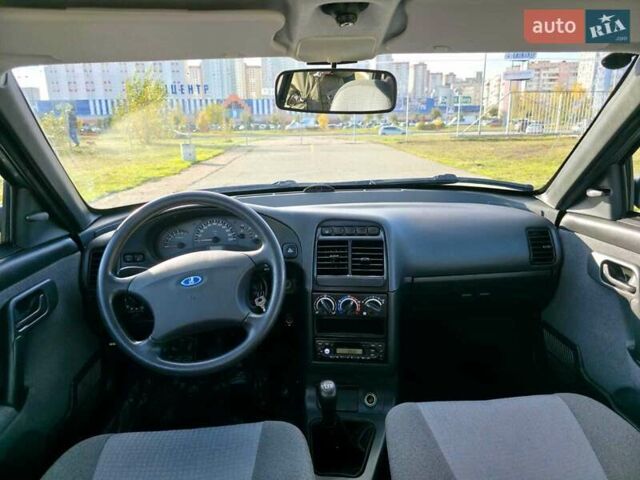 ВАЗ 2111 2008 в Киеве на Automoto.ua Серый ВАЗ 2111, объемом двигателя 1.6 л и пробегом 56 тыс. км за 3600 $, фото 32 на Automoto.ua