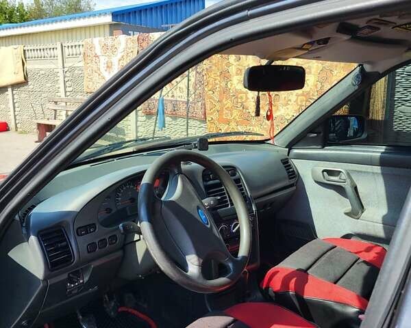 Серый ВАЗ 2111, объемом двигателя 1.6 л и пробегом 115 тыс. км за 2300 $, фото 1 на Automoto.ua