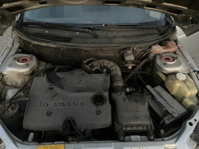 Серый ВАЗ 2111, объемом двигателя 1.6 л и пробегом 150 тыс. км за 1050 $, фото 7 на Automoto.ua