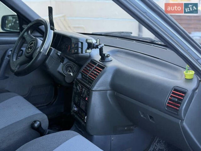 Серый ВАЗ 2111, объемом двигателя 1.6 л и пробегом 192 тыс. км за 1699 $, фото 31 на Automoto.ua