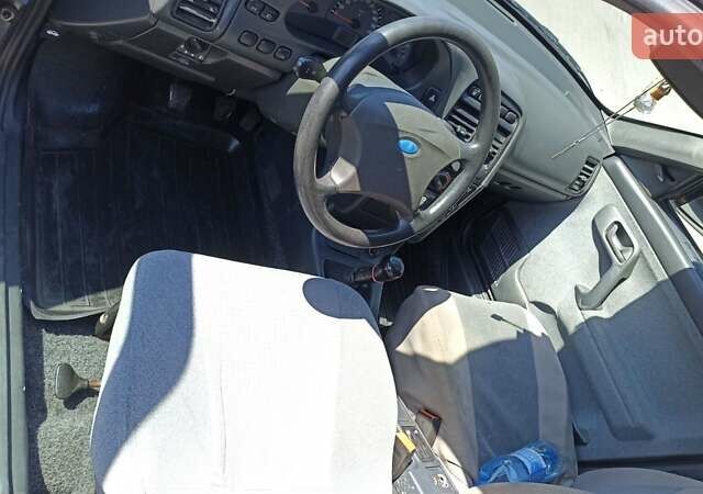 Серый ВАЗ 2111, объемом двигателя 1.6 л и пробегом 127 тыс. км за 2500 $, фото 3 на Automoto.ua