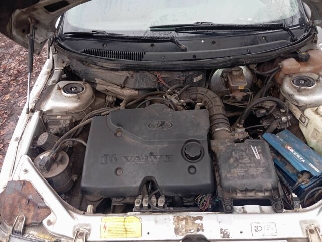 Серый ВАЗ 2111, объемом двигателя 1.6 л и пробегом 3 тыс. км за 1000 $, фото 2 на Automoto.ua