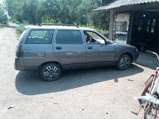 Серый ВАЗ 2111, объемом двигателя 1.6 л и пробегом 145 тыс. км за 2000 $, фото 1 на Automoto.ua