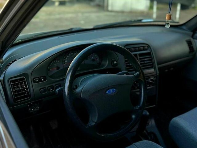 Серый ВАЗ 2111, объемом двигателя 16 л и пробегом 71 тыс. км за 2500 $, фото 1 на Automoto.ua