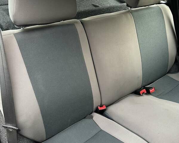 Серый ВАЗ 2111, объемом двигателя 1.6 л и пробегом 62 тыс. км за 3300 $, фото 13 на Automoto.ua