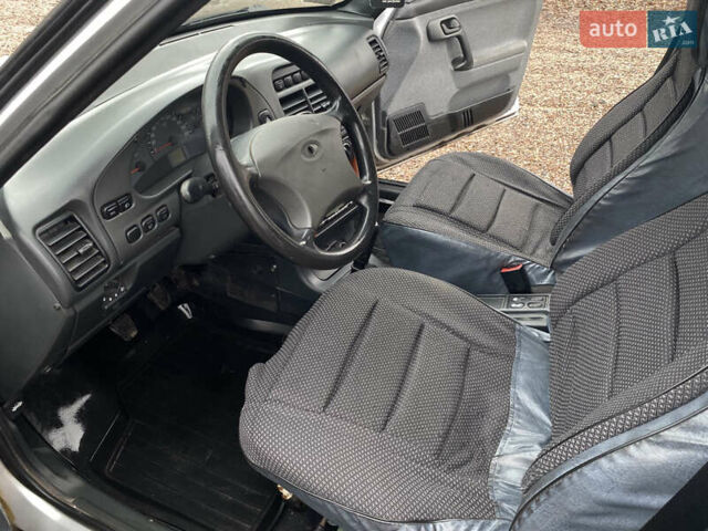 Серый ВАЗ 2111, объемом двигателя 1.6 л и пробегом 225 тыс. км за 2300 $, фото 15 на Automoto.ua