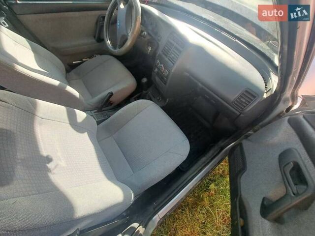 Серый ВАЗ 2111, объемом двигателя 1.6 л и пробегом 17 тыс. км за 3700 $, фото 9 на Automoto.ua