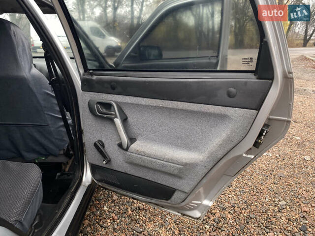 Серый ВАЗ 2111, объемом двигателя 1.6 л и пробегом 225 тыс. км за 2300 $, фото 12 на Automoto.ua