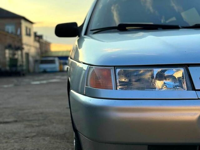 Серый ВАЗ 2111, объемом двигателя 16 л и пробегом 71 тыс. км за 2500 $, фото 2 на Automoto.ua