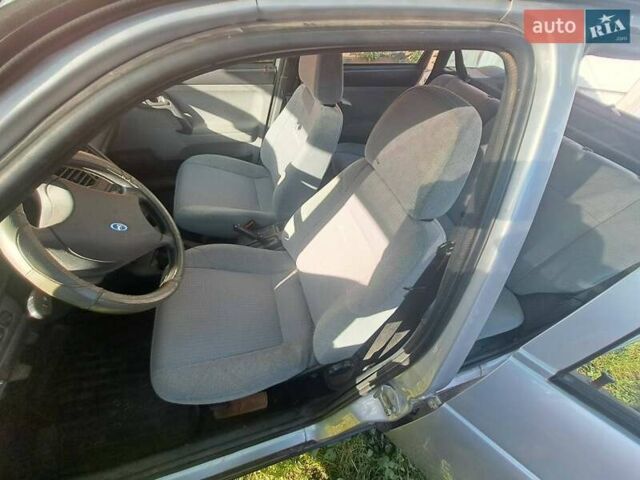 Серый ВАЗ 2111, объемом двигателя 1.6 л и пробегом 17 тыс. км за 3700 $, фото 8 на Automoto.ua