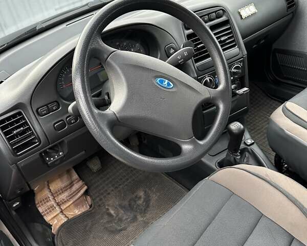 Серый ВАЗ 2111, объемом двигателя 1.6 л и пробегом 62 тыс. км за 3300 $, фото 10 на Automoto.ua