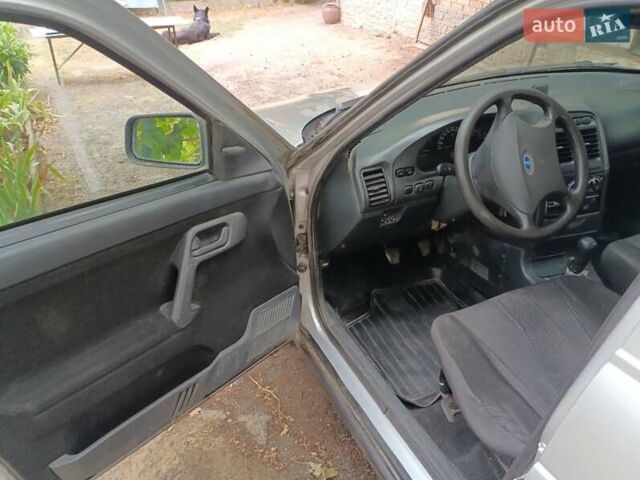 Серый ВАЗ 2111, объемом двигателя 0 л и пробегом 314 тыс. км за 2000 $, фото 5 на Automoto.ua