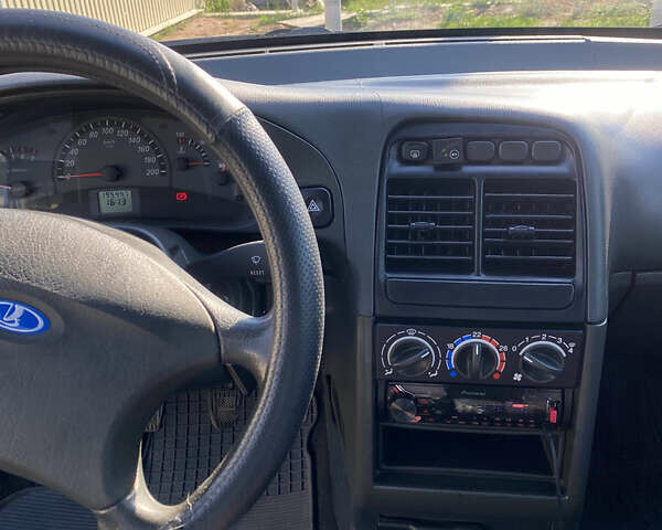 Сірий ВАЗ 2111, об'ємом двигуна 1.6 л та пробігом 195 тис. км за 1600 $, фото 11 на Automoto.ua