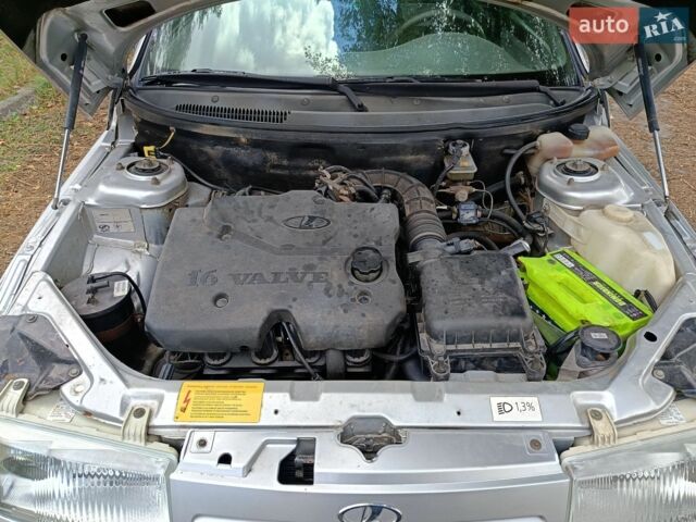Сірий ВАЗ 2111, об'ємом двигуна 1.6 л та пробігом 148 тис. км за 1999 $, фото 14 на Automoto.ua