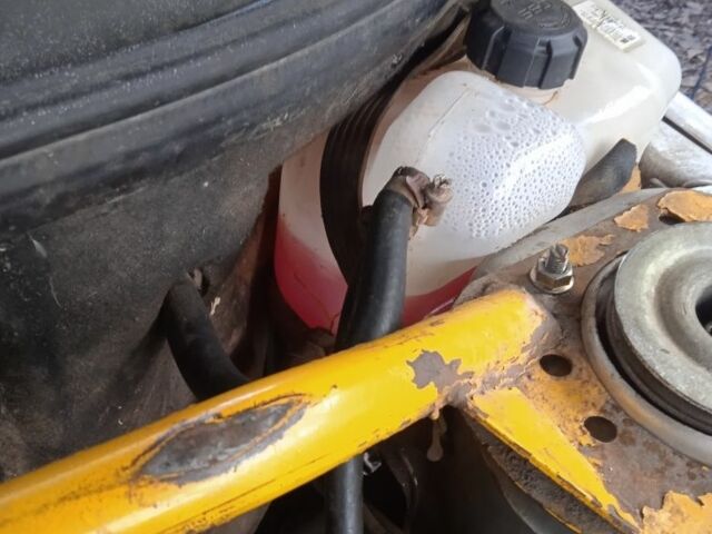 Серый ВАЗ 2111, объемом двигателя 1 л и пробегом 410 тыс. км за 1065 $, фото 12 на Automoto.ua