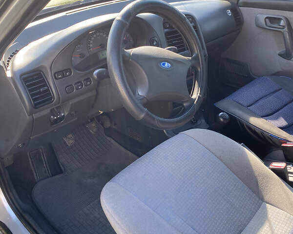 Сірий ВАЗ 2111, об'ємом двигуна 1.6 л та пробігом 195 тис. км за 1600 $, фото 5 на Automoto.ua