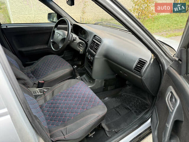 Серый ВАЗ 2111, объемом двигателя 1.6 л и пробегом 170 тыс. км за 1150 $, фото 9 на Automoto.ua