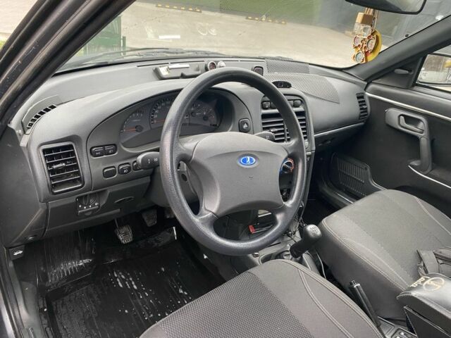 Серый ВАЗ 2111, объемом двигателя 1.6 л и пробегом 78 тыс. км за 2750 $, фото 2 на Automoto.ua