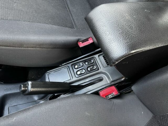 Серый ВАЗ 2111, объемом двигателя 1.6 л и пробегом 105 тыс. км за 2700 $, фото 11 на Automoto.ua