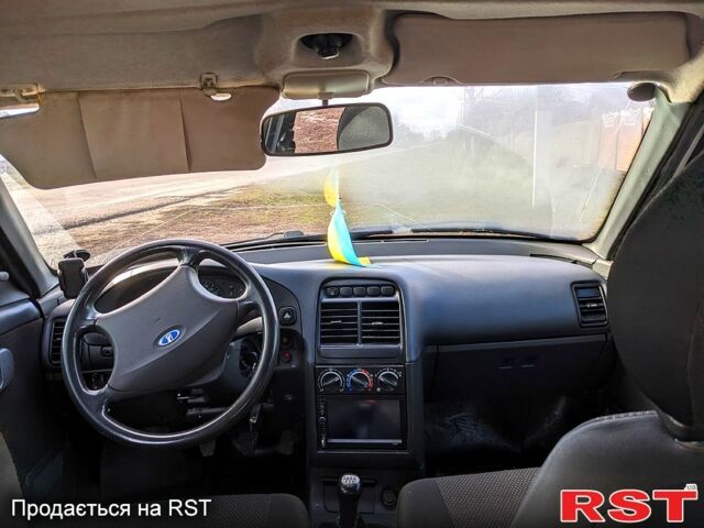 Серый ВАЗ 2111, объемом двигателя 1.6 л и пробегом 80 тыс. км за 2500 $, фото 2 на Automoto.ua