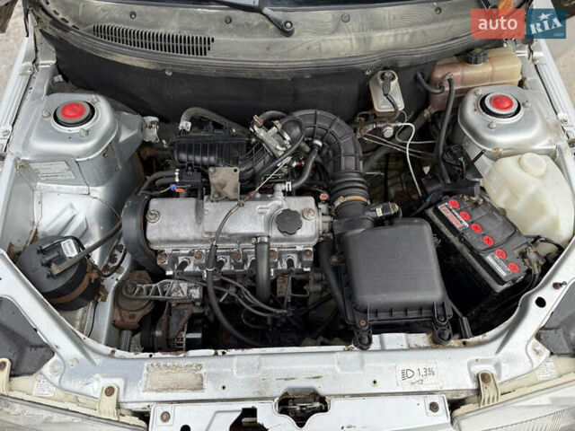 Серый ВАЗ 2111, объемом двигателя 1.6 л и пробегом 170 тыс. км за 1150 $, фото 17 на Automoto.ua