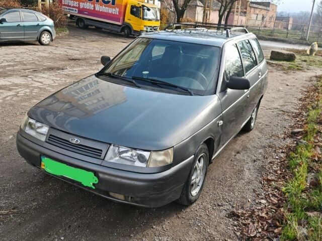 Серый ВАЗ 2111, объемом двигателя 1.6 л и пробегом 95 тыс. км за 2300 $, фото 2 на Automoto.ua