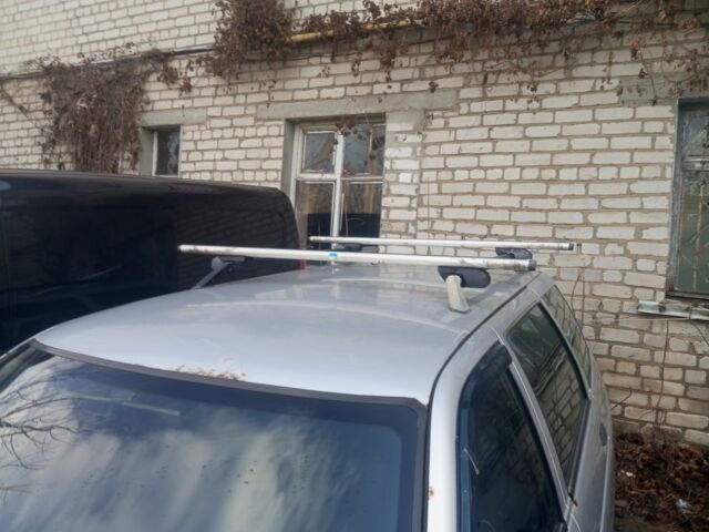 Серый ВАЗ 2111, объемом двигателя 2 л и пробегом 352 тыс. км за 1000 $, фото 1 на Automoto.ua