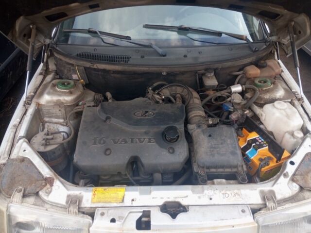 Серый ВАЗ 2111, объемом двигателя 2 л и пробегом 352 тыс. км за 1000 $, фото 5 на Automoto.ua