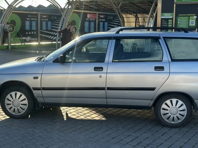 Сірий ВАЗ 2111, об'ємом двигуна 1.6 л та пробігом 250 тис. км за 2000 $, фото 1 на Automoto.ua