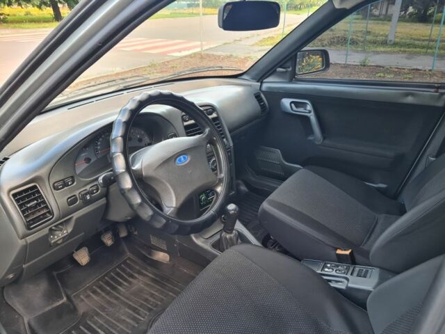 Серый ВАЗ 2111, объемом двигателя 1.6 л и пробегом 145 тыс. км за 2800 $, фото 10 на Automoto.ua