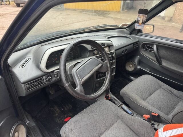 Синий ВАЗ 2111, объемом двигателя 1.5 л и пробегом 300 тыс. км за 950 $, фото 7 на Automoto.ua