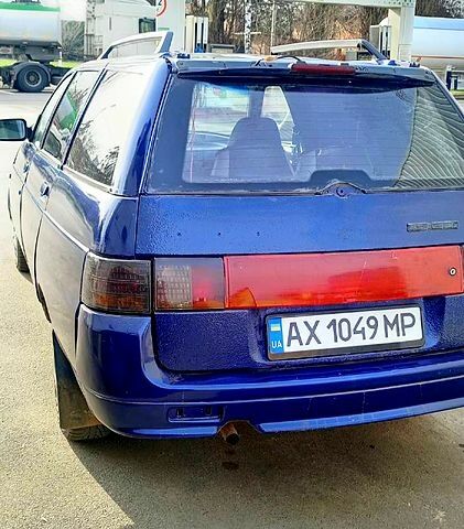 Синий ВАЗ 2111, объемом двигателя 1.5 л и пробегом 196 тыс. км за 1500 $, фото 3 на Automoto.ua