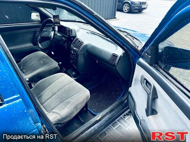 Синий ВАЗ 2111, объемом двигателя 1.5 л и пробегом 299 тыс. км за 1450 $, фото 8 на Automoto.ua