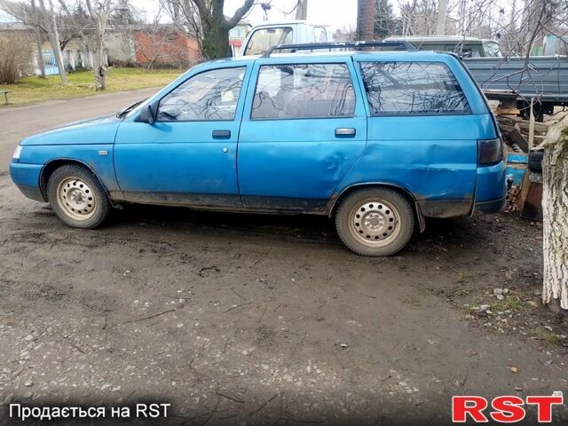 Синий ВАЗ 2111, объемом двигателя 1.5 л и пробегом 223 тыс. км за 1200 $, фото 2 на Automoto.ua