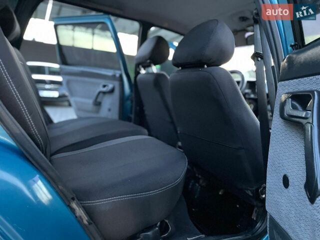 Синий ВАЗ 2111, объемом двигателя 1.5 л и пробегом 290 тыс. км за 2290 $, фото 21 на Automoto.ua