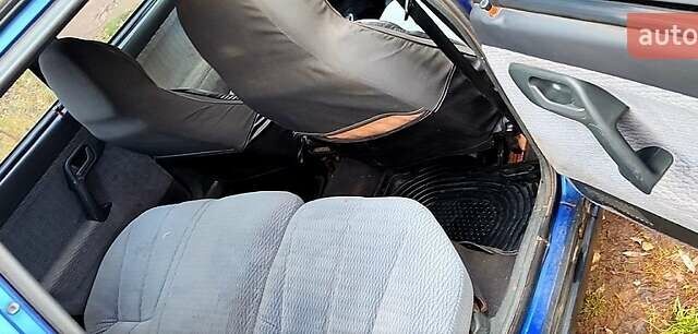 Синій ВАЗ 2111, об'ємом двигуна 1.5 л та пробігом 250 тис. км за 1400 $, фото 2 на Automoto.ua