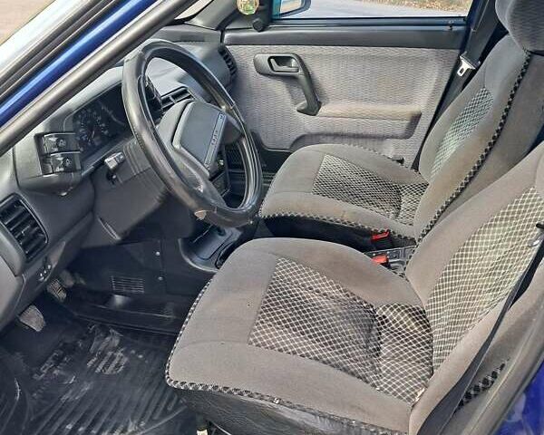 Синий ВАЗ 2111, объемом двигателя 1.5 л и пробегом 240 тыс. км за 1600 $, фото 1 на Automoto.ua