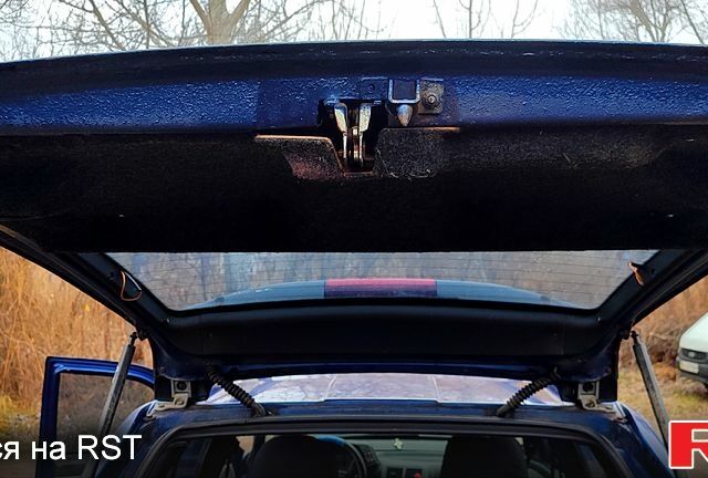 Синій ВАЗ 2111, об'ємом двигуна 1.5 л та пробігом 0 тис. км за 1400 $, фото 2 на Automoto.ua