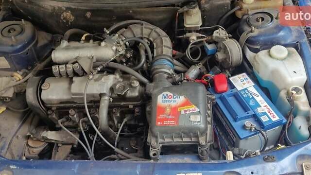 Синий ВАЗ 2111, объемом двигателя 1.5 л и пробегом 250 тыс. км за 1000 $, фото 10 на Automoto.ua