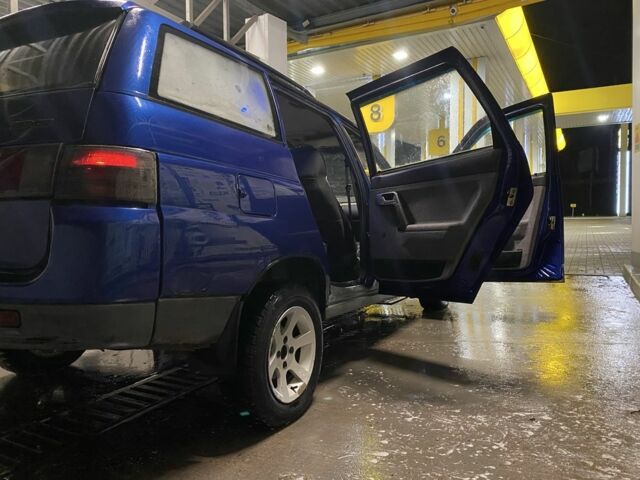 Синий ВАЗ 2111, объемом двигателя 0 л и пробегом 251 тыс. км за 2000 $, фото 3 на Automoto.ua